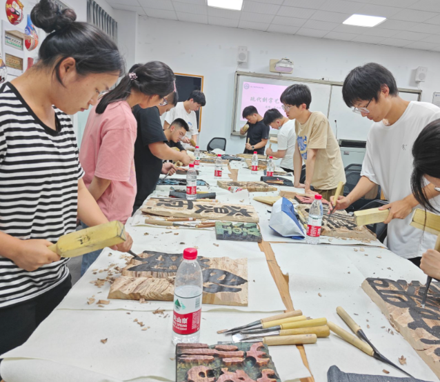 实践途径新征程上应继续深化美育浸润举动的内在建造